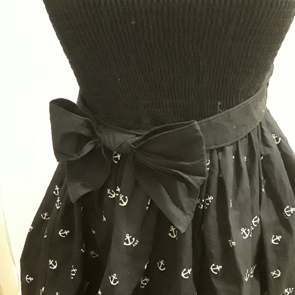 Abercrombie and Fitch. Nautical strapless dress - Picture 3 of 4